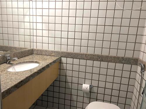 Bilik mandi di Flat number one temporadalitoranea