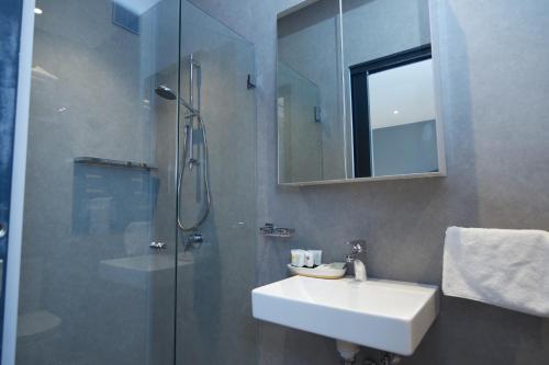 Ένα μπάνιο στο Mariners Court Hotel Sydney