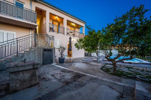 Πισίνα στο ή κοντά στο House Jakov