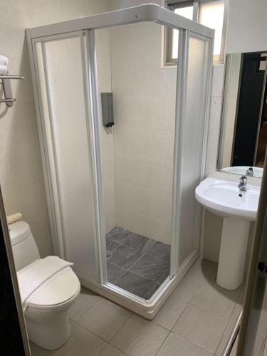 Un baño de Meworld Hotel - Ximen
