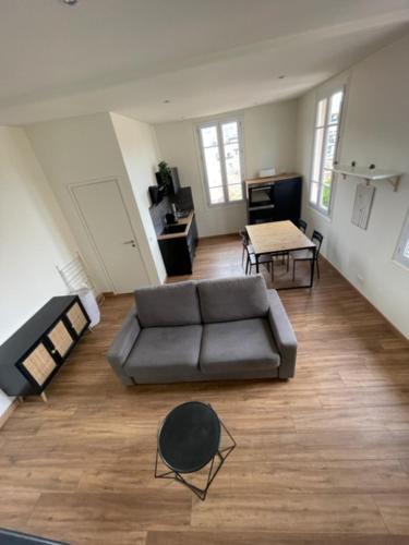 Duplex au calme en maison