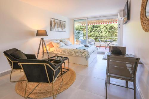 EDEN FLAT, avec Terrasse, Saint-Tropez