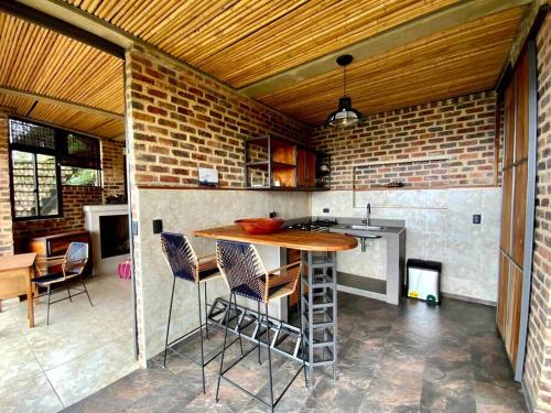 Una cocina o zona de cocina en Suite en las Nubes Hotel Portal 360