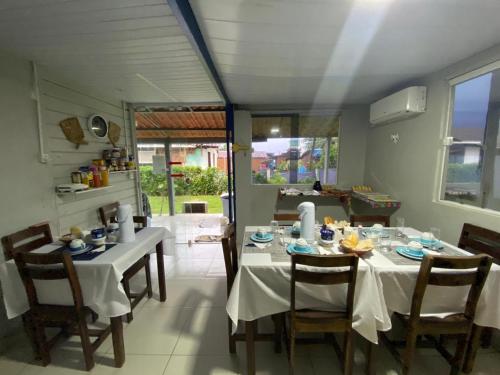 費爾南多迪諾羅尼亞的住宿－Pousada Rosemary Suítes，相簿中的一張相片