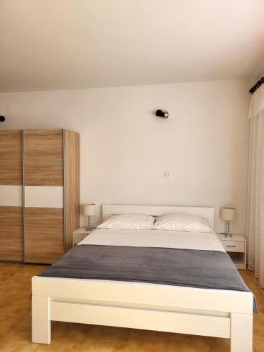 Apartments Gorana
