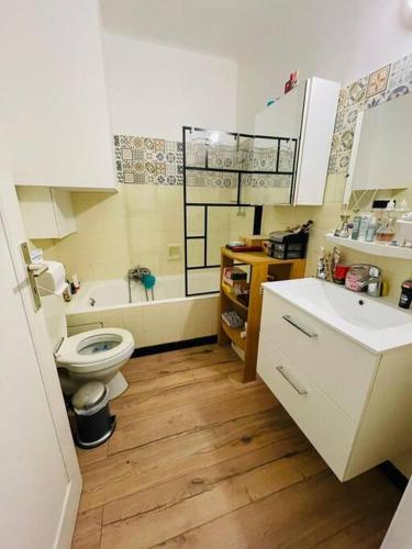 Appartement avec balcon proche centre-gare-lac