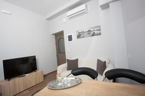 Gallery image of Lux Aprt in Picturesque Village in Kerásia