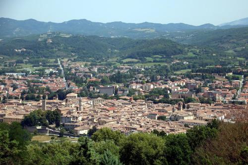 an aerial view of a town in a city at Dimora dei cesari - citta’ di castello in Città di Castello