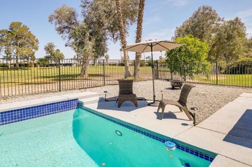 Kolam renang di atau dekat dengan Pool and Spa Palm Desert Home Near Golf!