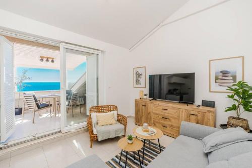 Sea view and More apartment