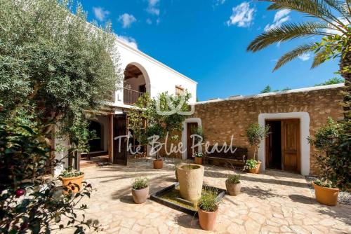 Casona Morna, by The Blue Pearl, Santa Eularia des Riu ...