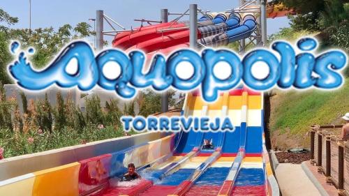 Apartamento en urbanizacion con piscina y jardin en Torrevieja 5 minutos de la playa