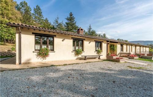 Το κτήριο όπου στεγάζεται  η παραθεριστική κατοικία