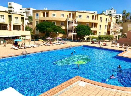 Bazén v ubytovaní ORLANDO LUXURY APARTAMENT alebo v jeho blízkosti