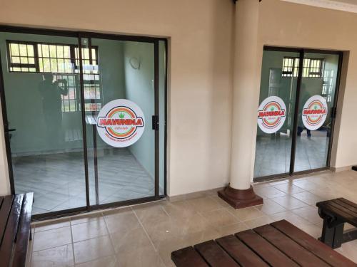 エンパンゲニにあるMavundla lifestyle lodgeのギャラリーの写真