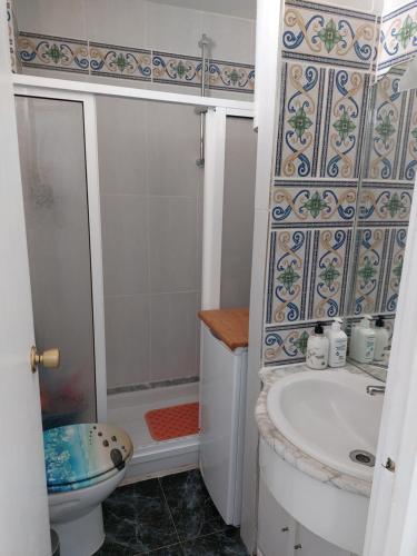 Et badeværelse på Casa Miramar Santa Pola