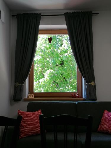 Ruang duduk di Apartments Gorski raj