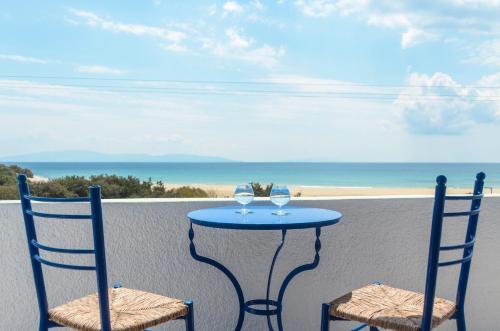 Gallery image of Psili Ammos Studios in Aliko Beach