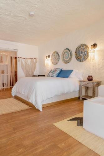 Postel nebo postele na pokoji v ubytování Bora Bora Beach Club & Hotel