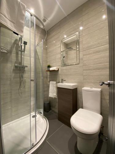 Modern 3 bedroom apartment close to the city centre photo 13