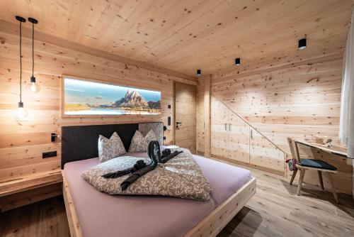 Postel nebo postele na pokoji v ubytování Linderhof