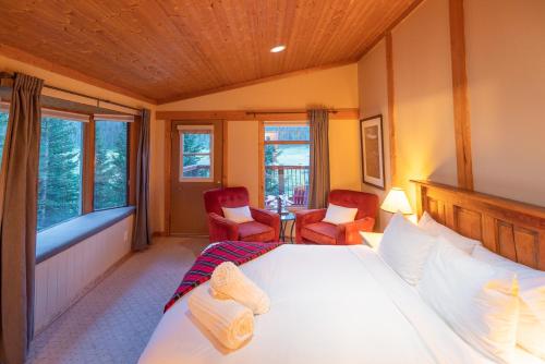 Voodi või voodid majutusasutuse Mount Engadine Lodge toas