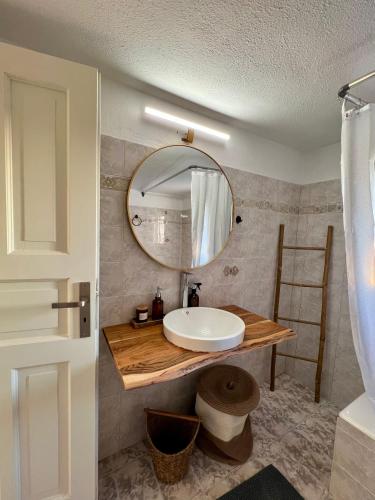 Gallery image of Lux Mykonos house in Agios Stefanos