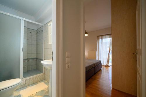 Koupelna v ubytování Marine Luxury Apartment Kalamata
