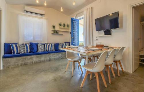 TV a/nebo společenská místnost v ubytování Nice Home In Balestrate