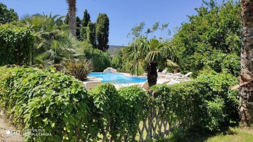 Holiday rental 7 bedrooms for 16 people in Languedoc Roussillon