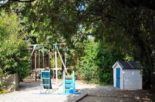 Photo de la galerie de l'établissement Holiday rental 7 bedrooms for 16 people in Languedoc Roussillon, à Argeliers