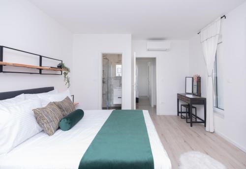 Giường trong phòng chung tại Villa Balić - Podstrana