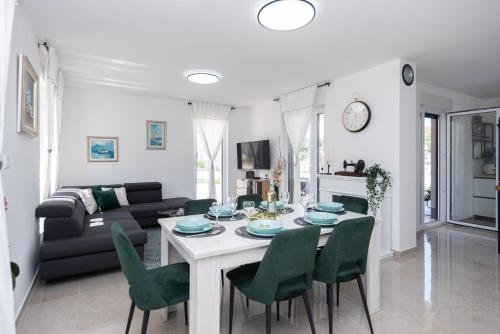 Φωτογραφία από το άλμπουμ του Villa Balić - Podstrana σε Podstrana