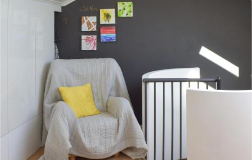Гостиная зона в Lovely Apartment In Gamle Fredrikstad