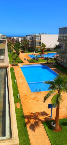 La alberca dentro o cerca de Bleu Beach uniquement pour famille