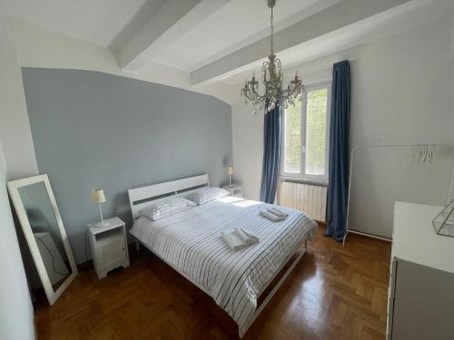 Tempat tidur dalam kamar di Casa Vittoria city center