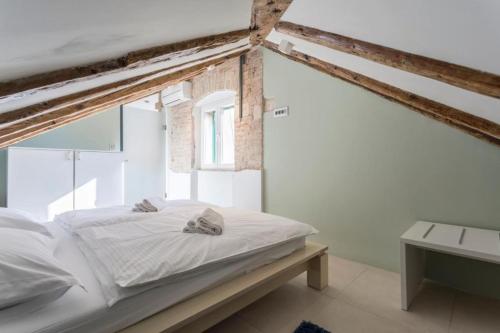 Krevet ili kreveti u jedinici u okviru objekta Ria Apartment in Diocletian Palace