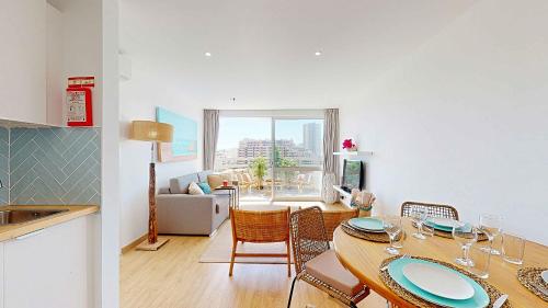 Apartamento da Avó Té - em frente à Praia c piscina
