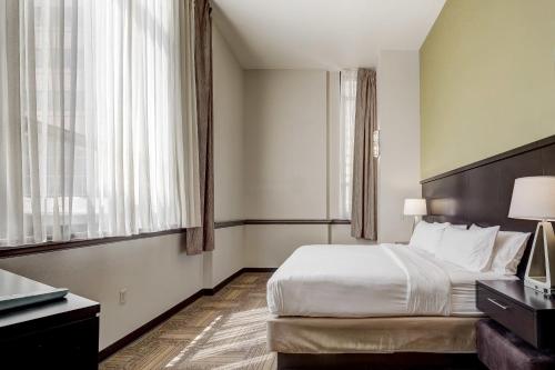 Staybridge Suites Baltimore - Inner Harbor, an IHG Hotel Image