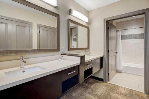 Staybridge Suites Baltimore - Inner Harbor, an IHG Hotel Image