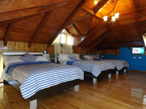 Llit o llits en una habitació de Hostal San Juan