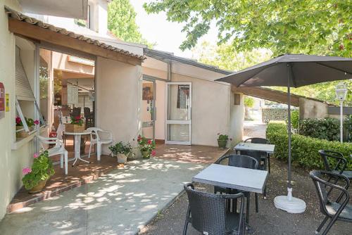 Hôtel Restaurant PLATANES