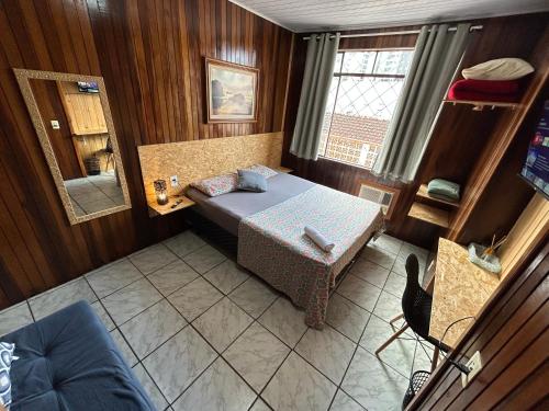 8 Quarto Cama Queen e SmartTv Netflix