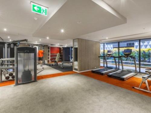 Fitnesscenter och/eller fitnessfaciliteter på Luxe at Paris end Melbourne
