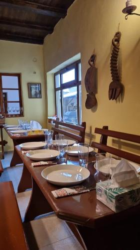 Restoran atau tempat lain untuk makan di pensiunea carul mare