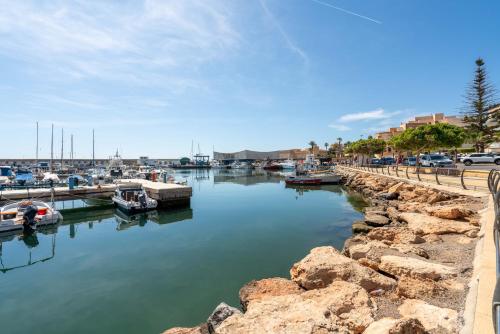 Fotografie z fotogalerie ubytování Ático Duplex frente al mar v destinaci Roquetas de Mar