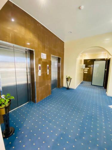 El lobby o recepción de راحة للأجنحة الفندقية Raha hotel suites