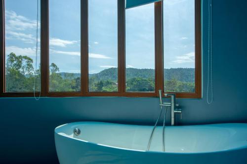 Bilik mandi di Nakaburi Sanctuary Resort&Spa