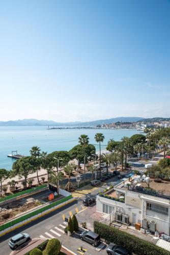 Buckingham & Lloyds - Cannes photo 33