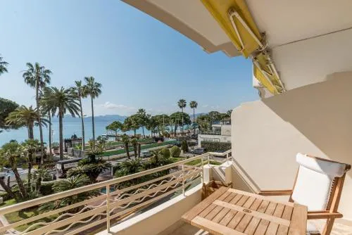 Buckingham & Lloyds - Cannes photo 14
